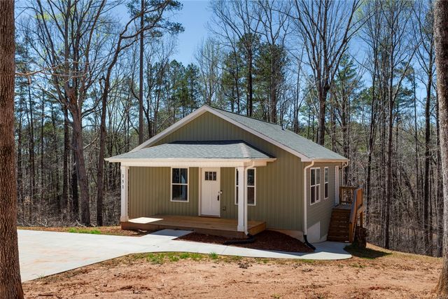 151 Nottingham Drive, Westminster, SC 29693