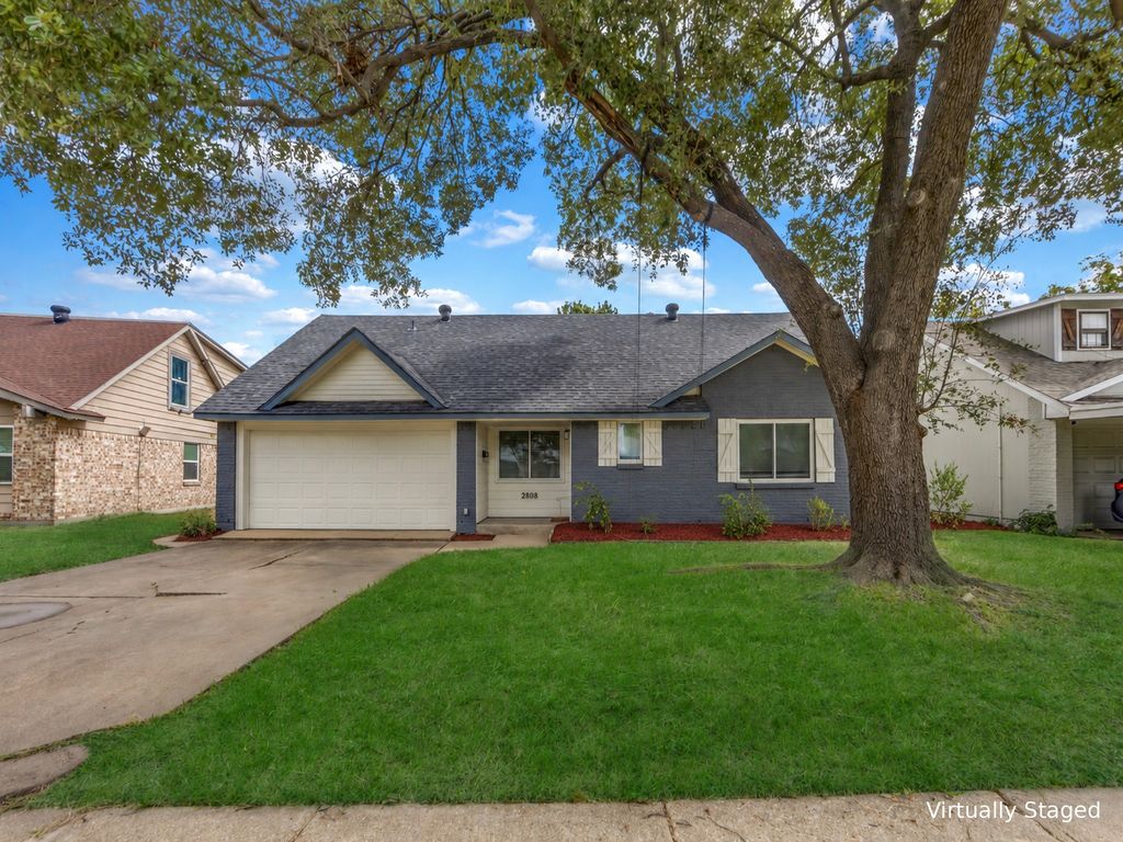 2808 Live Oak Drive, Mesquite, TX 75150