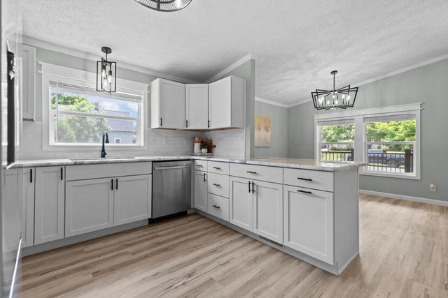 644 S MILL STREET, Hortonville, WI 54944