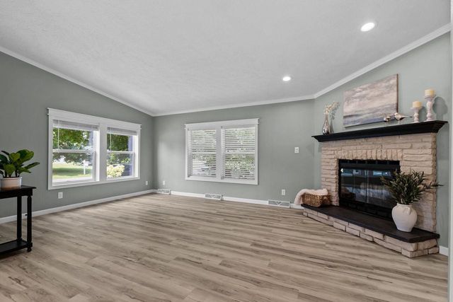 644 S MILL STREET, Hortonville, WI 54944