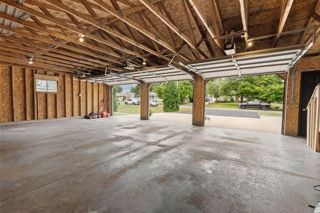 644 S MILL STREET, Hortonville, WI 54944