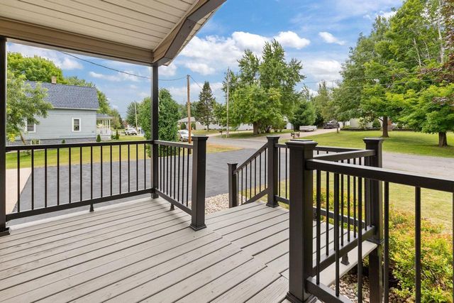 644 S MILL STREET, Hortonville, WI 54944