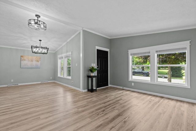 644 S MILL STREET, Hortonville, WI 54944