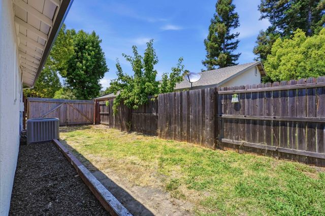 8308 Blayden Ct, Citrus Heights, CA 95610
