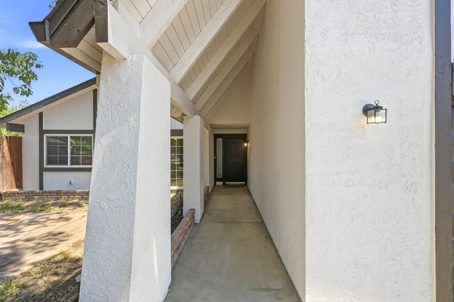 8308 Blayden Ct, Citrus Heights, CA 95610