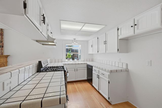 8308 Blayden Ct, Citrus Heights, CA 95610