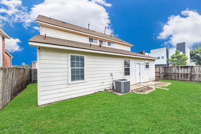 9742 E Jennifer Way Drive, Houston, TX 77075