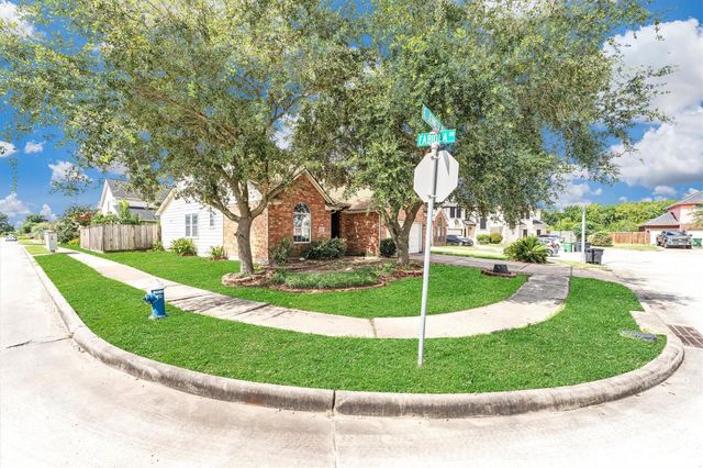 9742 E Jennifer Way Drive, Houston, TX 77075