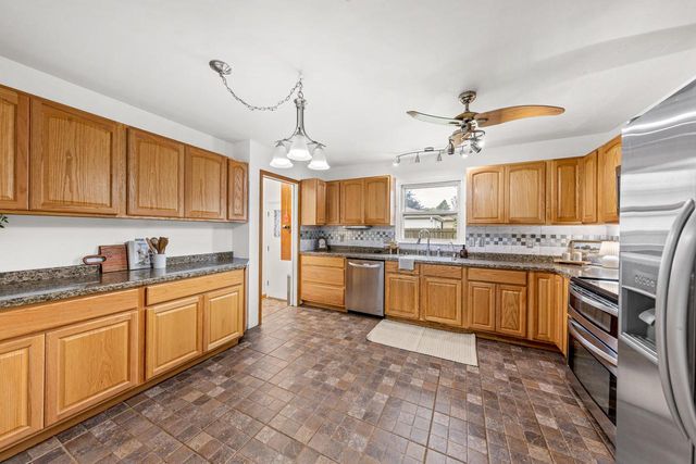 1020 Coronada DRIVE, Racine, WI 53402