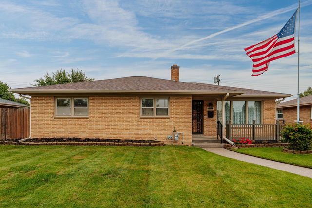 1020 Coronada DRIVE, Racine, WI 53402
