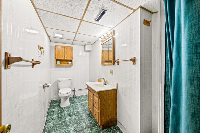 1020 Coronada DRIVE, Racine, WI 53402