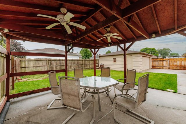 1020 Coronada DRIVE, Racine, WI 53402