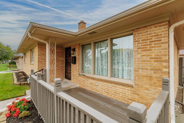 1020 Coronada DRIVE, Racine, WI 53402