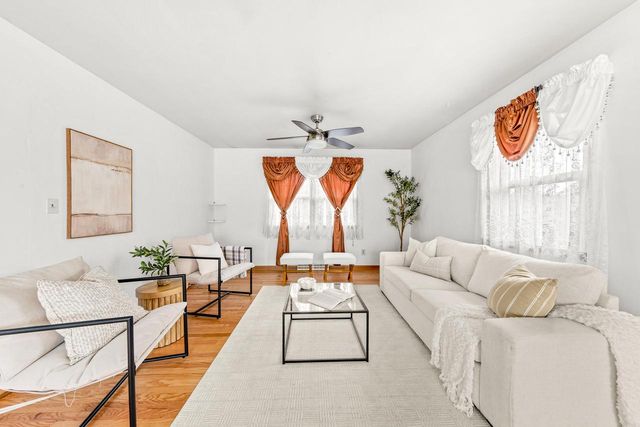 1020 Coronada DRIVE, Racine, WI 53402