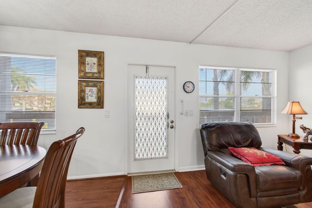 2035 Cornwall B, Boca Raton, FL 33434