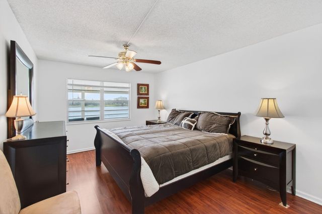 2035 Cornwall B, Boca Raton, FL 33434