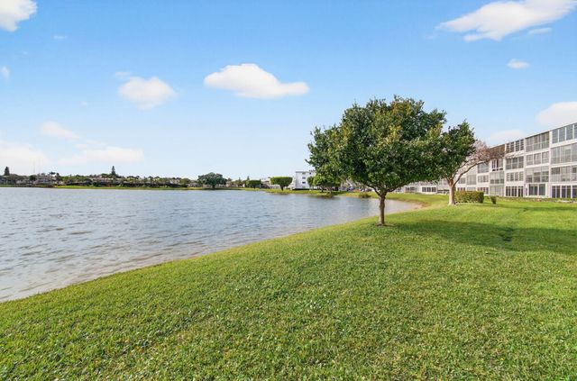 2035 Cornwall B, Boca Raton, FL 33434