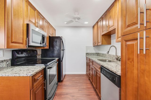 2035 Cornwall B, Boca Raton, FL 33434