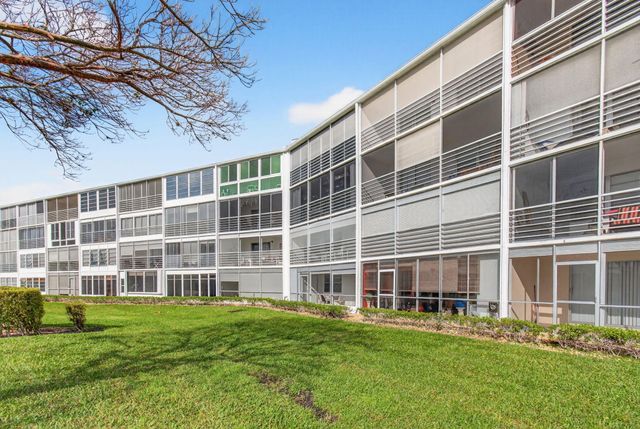 2035 Cornwall B, Boca Raton, FL 33434