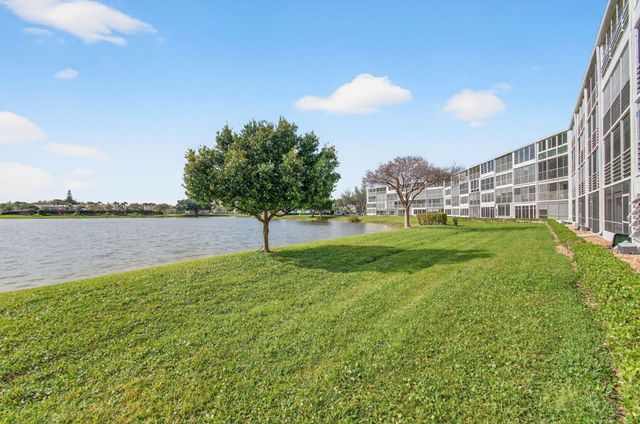 2035 Cornwall B, Boca Raton, FL 33434