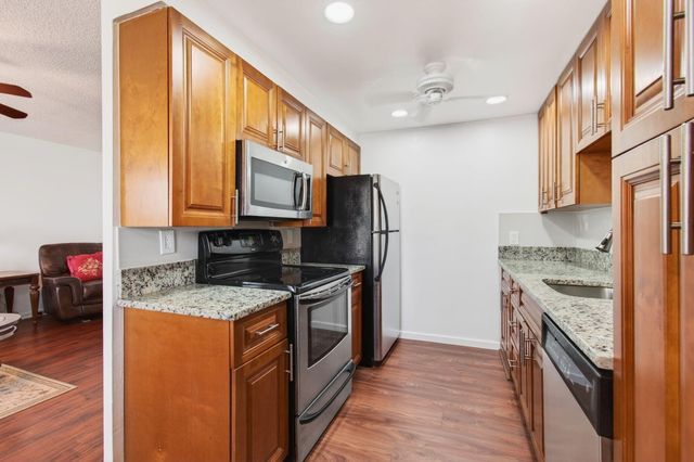 2035 Cornwall B, Boca Raton, FL 33434