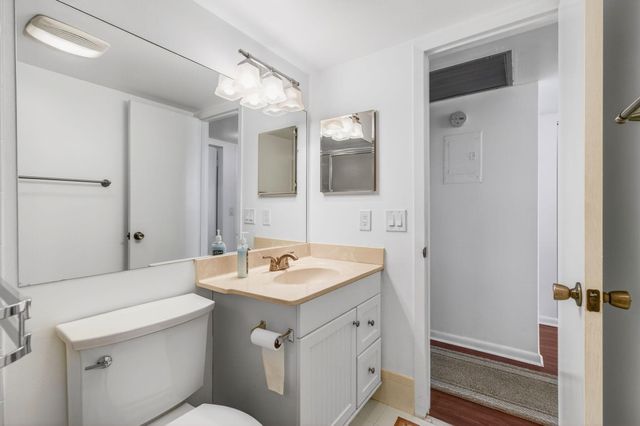 2035 Cornwall B, Boca Raton, FL 33434