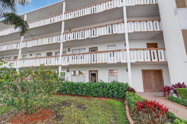2035 Cornwall B, Boca Raton, FL 33434