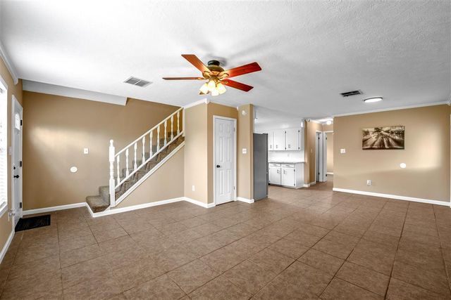 64 W Beech St Street, Sulphur, LA 70663