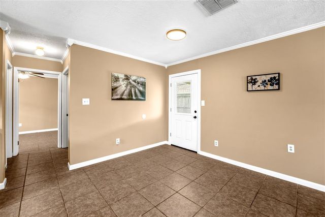 64 W Beech St Street, Sulphur, LA 70663