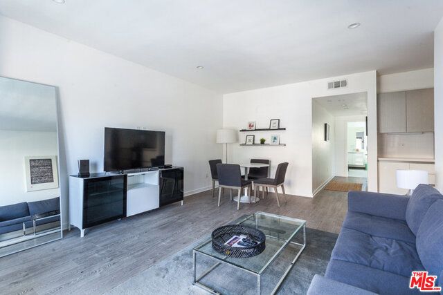 11776 IDAHO Avenue 401, Los Angeles, CA 90025