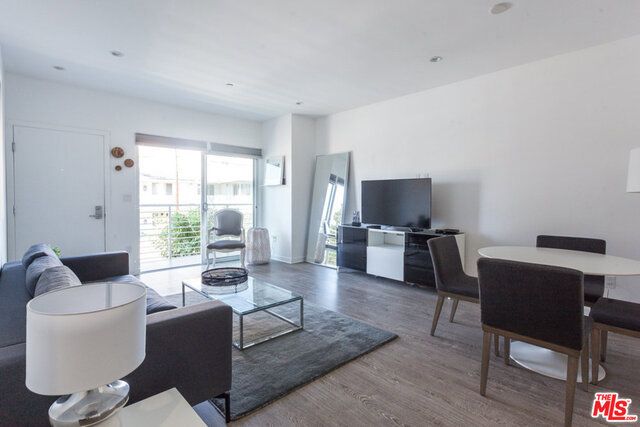 11776 IDAHO Avenue 401, Los Angeles, CA 90025