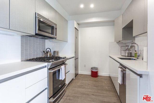 11776 IDAHO Avenue 401, Los Angeles, CA 90025