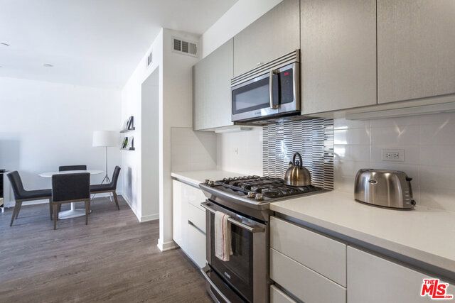 11776 IDAHO Avenue 401, Los Angeles, CA 90025