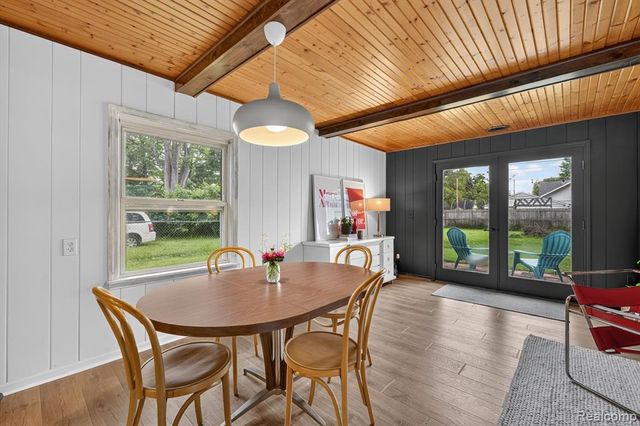 32326 Florence Street, Garden City, MI 48135