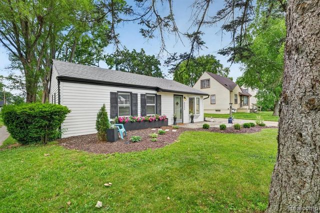 32326 Florence Street, Garden City, MI 48135