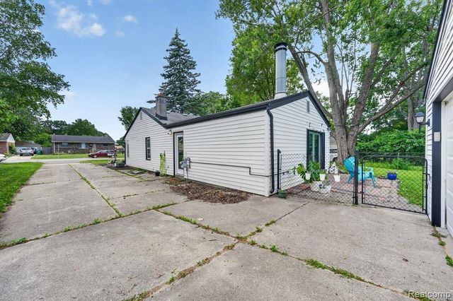 32326 Florence Street, Garden City, MI 48135