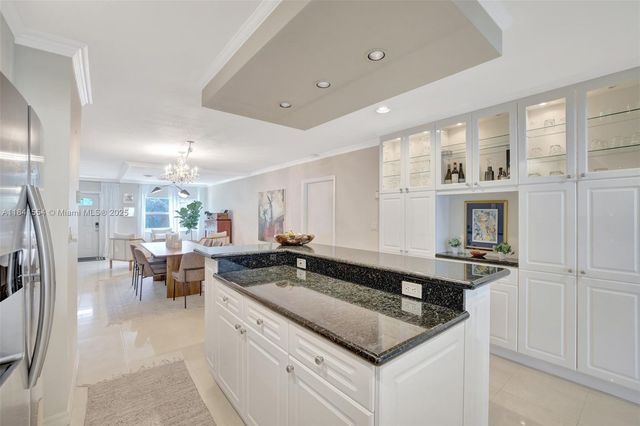 317 NE 5th Ct, Dania Beach, FL 33004