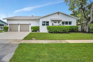 317 NE 5th Ct, Dania Beach, FL 33004