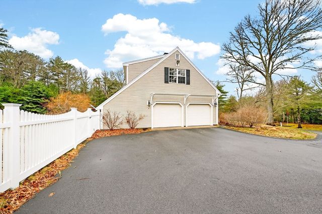 84 White Birch Way, Barnstable, MA 02668