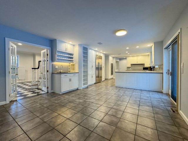 84 White Birch Way, Barnstable, MA 02668