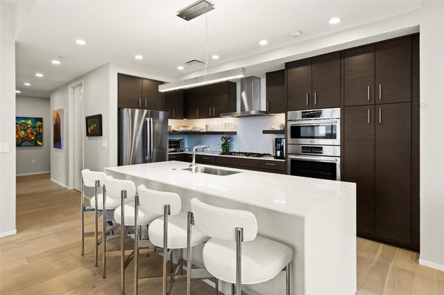 301 West Ave 3605, Austin, TX 78701