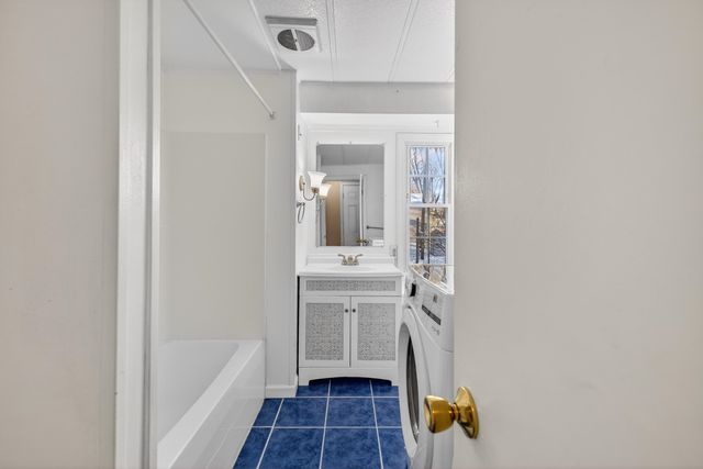 28 Stevens Drive, Concord, NH 03301