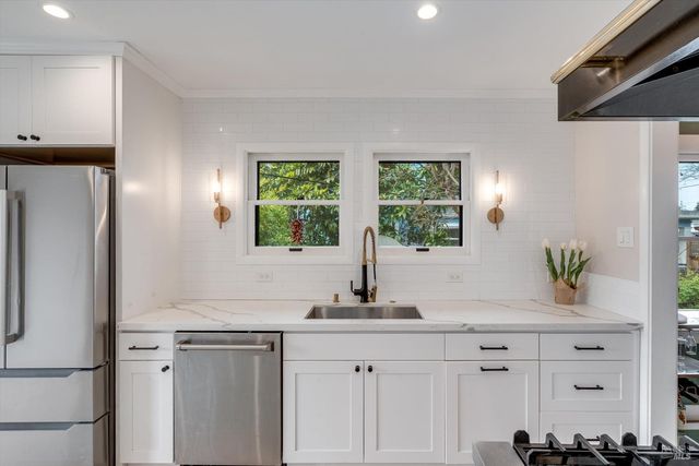 2019 Brown St, Napa, CA 94559