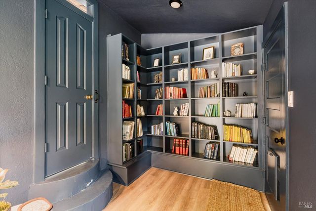 2019 Brown St, Napa, CA 94559