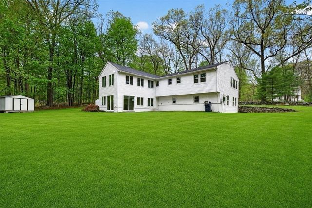 207 Bigelow St, Marlborough, MA 01752