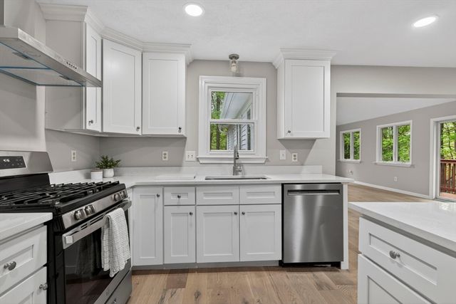 207 Bigelow St, Marlborough, MA 01752