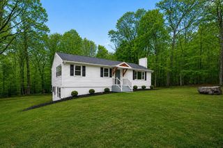 207 Bigelow St, Marlborough, MA 01752