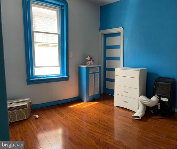 5428 N LAWRENCE ST, Philadelphia, PA 19120