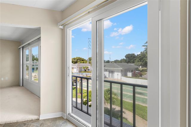 1655 S HIGHLAND AVENUE E219, Clearwater, FL 33756