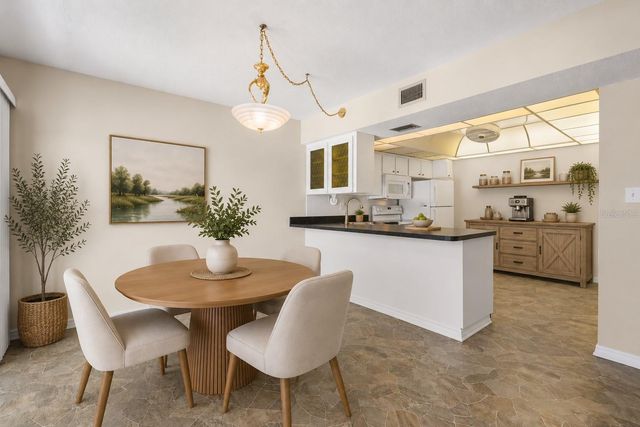 1655 S HIGHLAND AVENUE E219, Clearwater, FL 33756